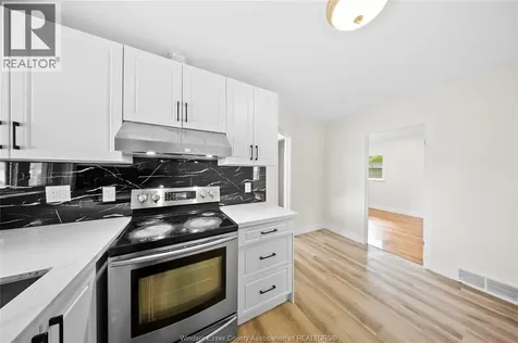 1465 Campbell Avenue Windsor ON N9B 2K1