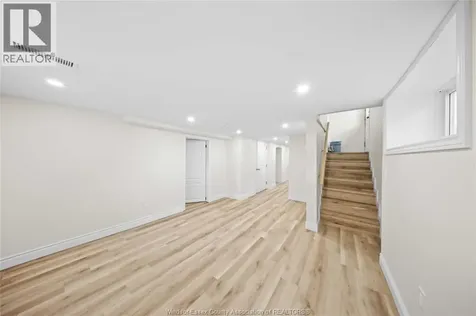 1465 Campbell Avenue Windsor ON N9B 2K1