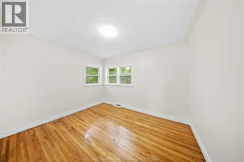 1465 Campbell Avenue Windsor ON N9B 2K1