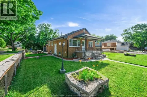 1465 Campbell Avenue Windsor ON N9B 2K1