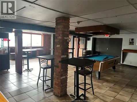 4715 Tecumseh Road Windsor ON N8R 1A1