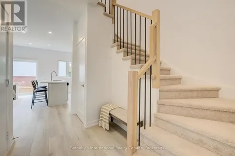 416 Dundas Street South Cambridge ON N1R 8H7