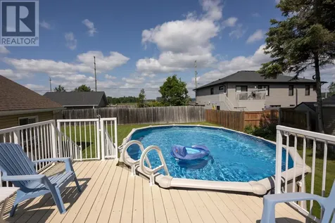 185 Ridgecrest Road Thunder Bay ON P7B 7A1