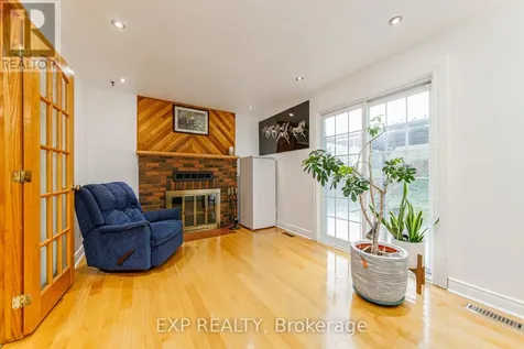 1237 Cedarcroft Crescent Ottawa ON K1B 5G9