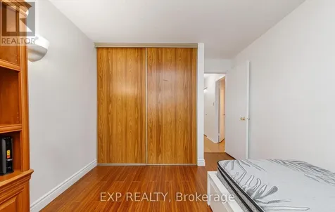 1237 Cedarcroft Crescent Ottawa ON K1B 5G9