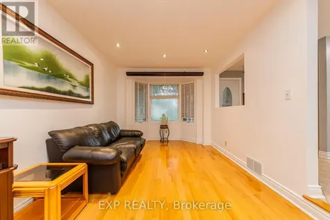 1237 Cedarcroft Crescent Ottawa ON K1B 5G9