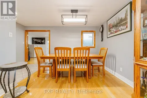 1237 Cedarcroft Crescent Ottawa ON K1B 5G9