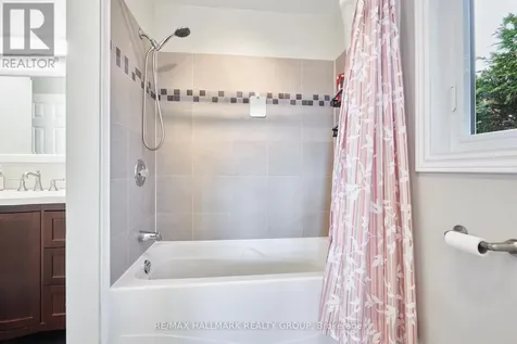 7 Daze Street Russell ON K0A 1W0