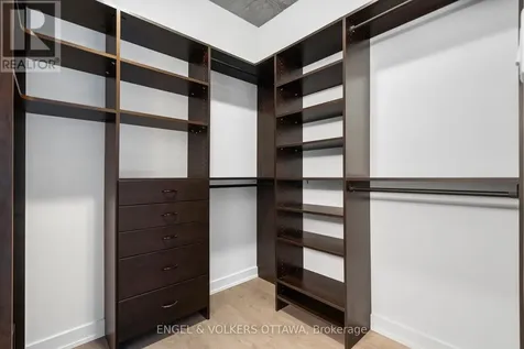 354 Gladstone Avenue Ottawa ON K2P 0R4