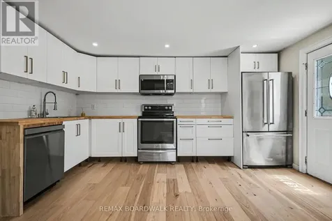 11 Abbott Street South Smiths Falls ON K7A 4S1