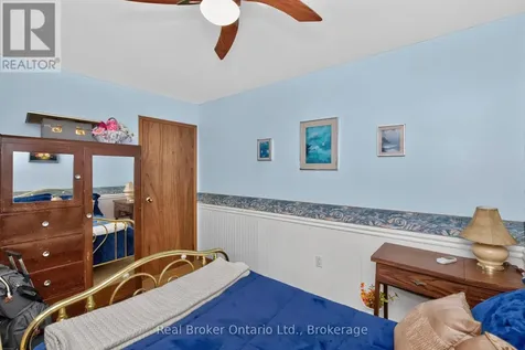 81 Andrew Drive Tiny ON L9M 0B4
