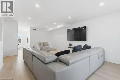1253 Silvan Forest Drive Burlington ON L7M 0B7