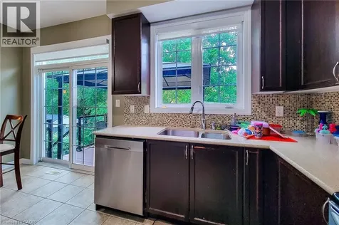 128 Montreal Circle Stoney Creek ON L8E 0C8