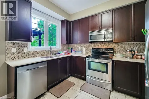 128 Montreal Circle Stoney Creek ON L8E 0C8