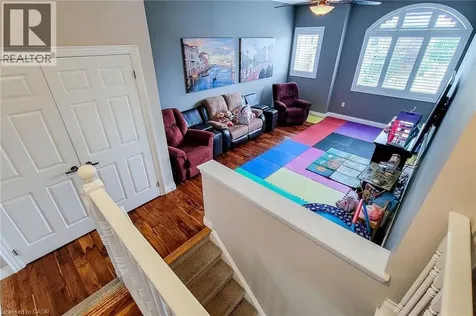 128 Montreal Circle Stoney Creek ON L8E 0C8