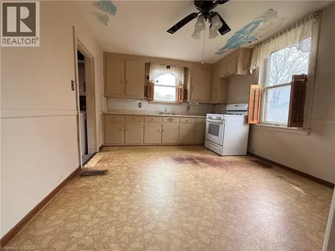 358 Barton Street East Hamilton ON L8L 2X9