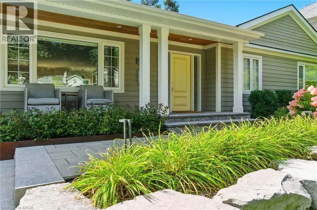 270 Poplar Drive Burlington ON L7L 2N4