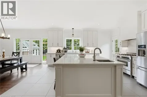 270 Poplar Drive Burlington ON L7L 2N4