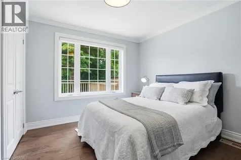 270 Poplar Drive Burlington ON L7L 2N4