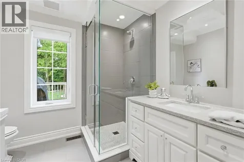 270 Poplar Drive Burlington ON L7L 2N4
