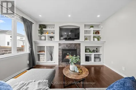 220 Harthill Way Ottawa ON K2J 0P2