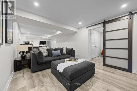 220 Harthill Way Ottawa ON K2J 0P2