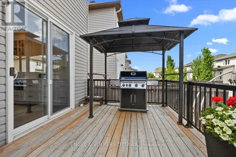 220 Harthill Way Ottawa ON K2J 0P2