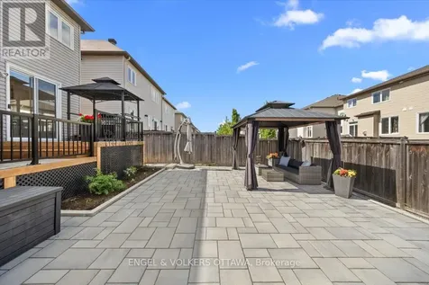 220 Harthill Way Ottawa ON K2J 0P2