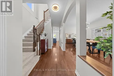 220 Harthill Way Ottawa ON K2J 0P2