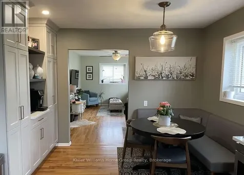 28 Peel Street West Mapleton ON N0B 1A0