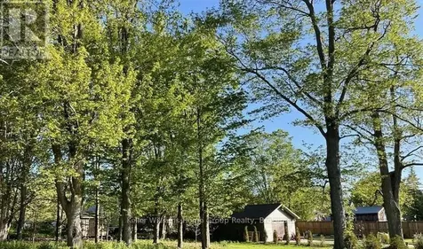 28 Peel Street West Mapleton ON N0B 1A0