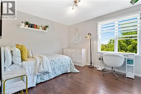 36 Dellgrove Circle Cambridge ON N1T 2J9