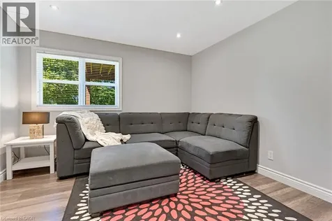 36 Dellgrove Circle Cambridge ON N1T 2J9