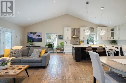 15 Saunders Street Collingwood ON L9Y 0G2