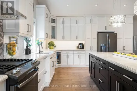 15 Saunders Street Collingwood ON L9Y 0G2