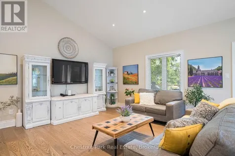 15 Saunders Street Collingwood ON L9Y 0G2