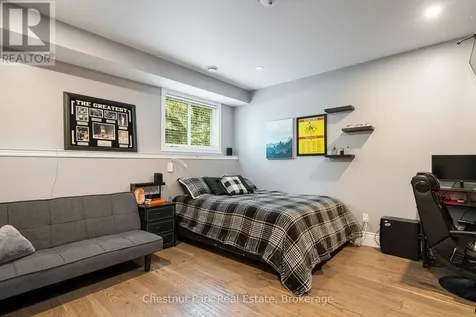 15 Saunders Street Collingwood ON L9Y 0G2