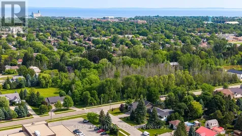 15 Saunders Street Collingwood ON L9Y 0G2