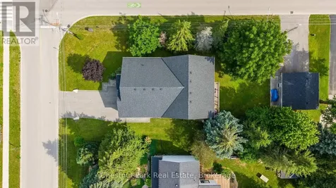 15 Saunders Street Collingwood ON L9Y 0G2