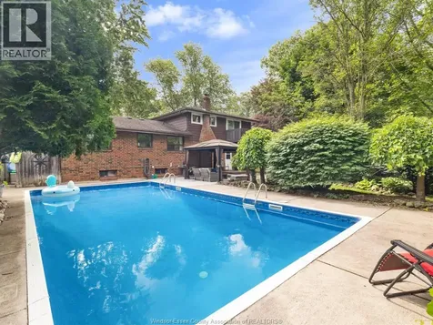 7045 Matchette Road Lasalle ON N9J 2S1