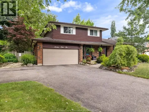 7045 Matchette Road Lasalle ON N9J 2S1