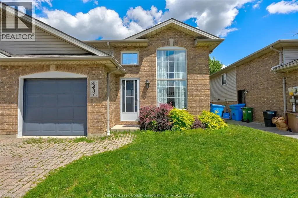 437 Merrill Avenue Lasalle ON N9J 3R2