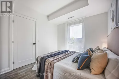 2369 Danforth Avenue Toronto (east End-danforth) ON M4C 0B1