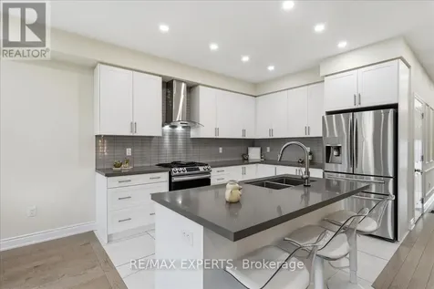68 Lorne Thomas Place New Tecumseth ON L9R 0V8