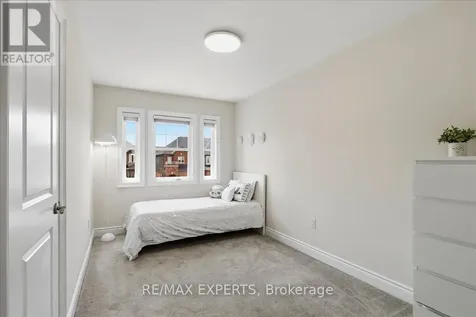 68 Lorne Thomas Place New Tecumseth ON L9R 0V8