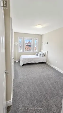 68 Lorne Thomas Place New Tecumseth ON L9R 0V8