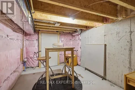 68 Lorne Thomas Place New Tecumseth ON L9R 0V8