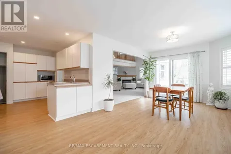 195 Silverbirch Boulevard Hamilton ON L0R 1W0