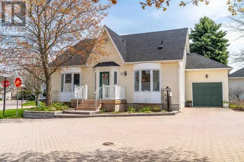 195 Silverbirch Boulevard Hamilton ON L0R 1W0