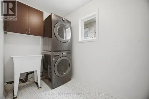 71 Barrett Avenue Brantford ON N3S 0B5